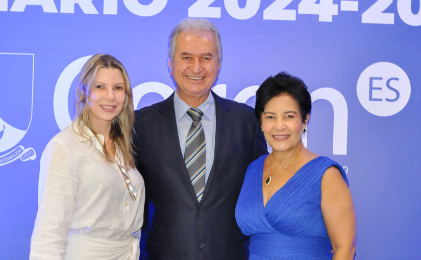 Drª. Elisangela Cozzer, Dr. Antônio Coutinho (Conselheiro Federal Eleito) e Drª. Sandra Cavati