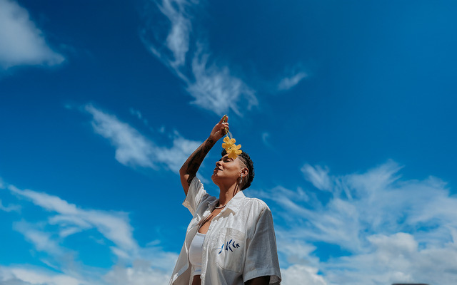 Laiô lança nova versão de “Primavera” e celebra destaque em festivais nacionais